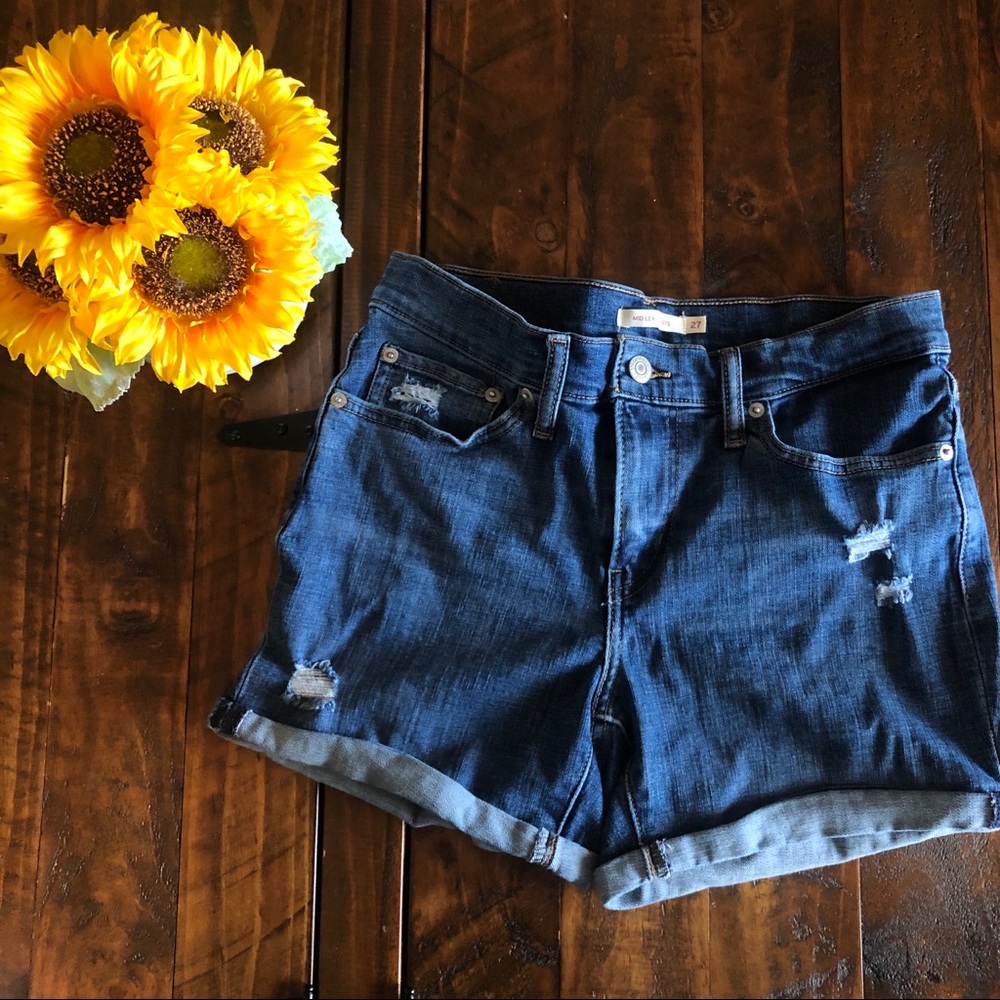 Levi’s Mid-length Shorts